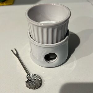 Mid pie melt your butter dish! Never used!